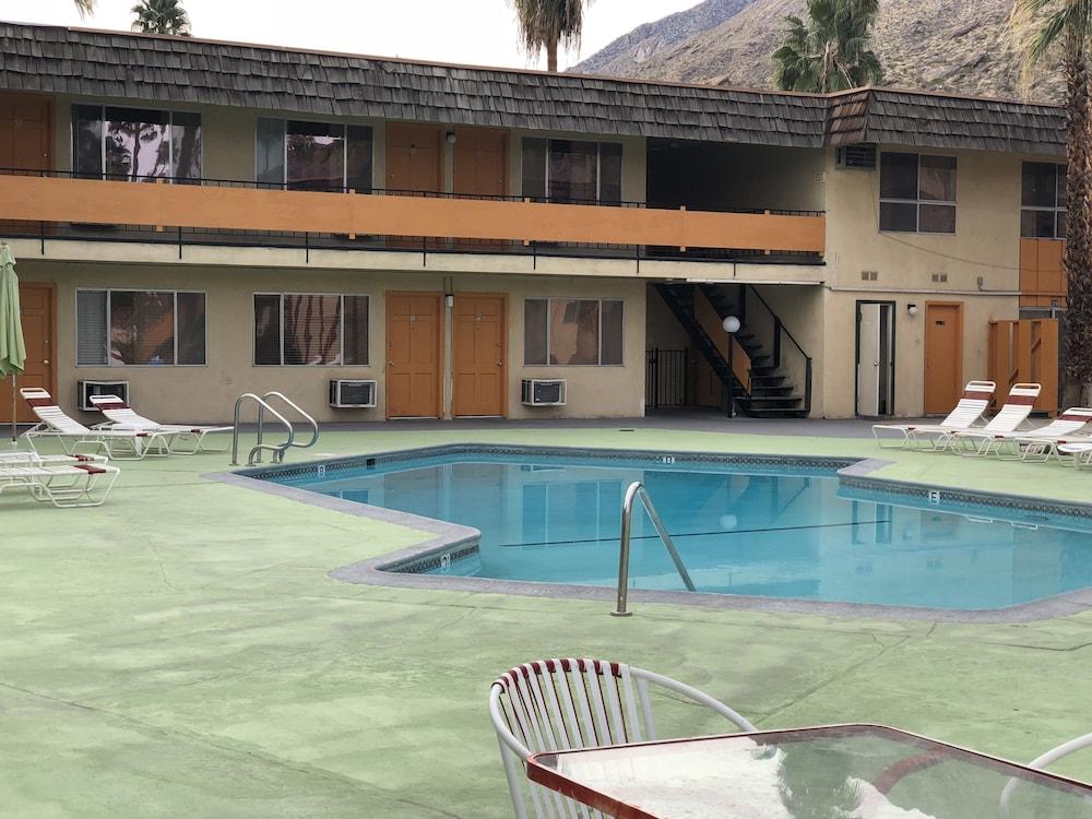 Desert Lodge Palm Springs Bagian luar foto