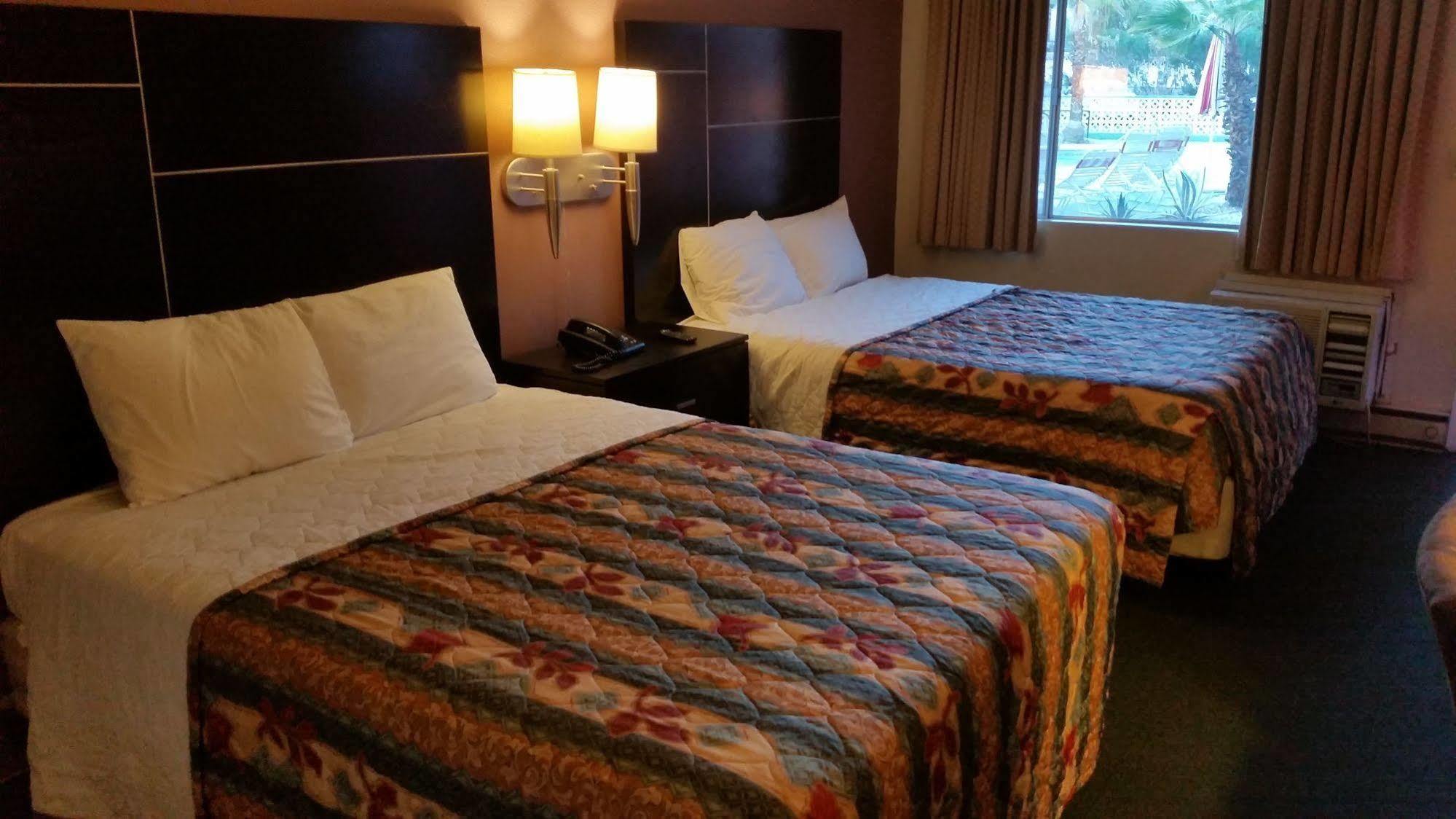 Desert Lodge Palm Springs Bagian luar foto