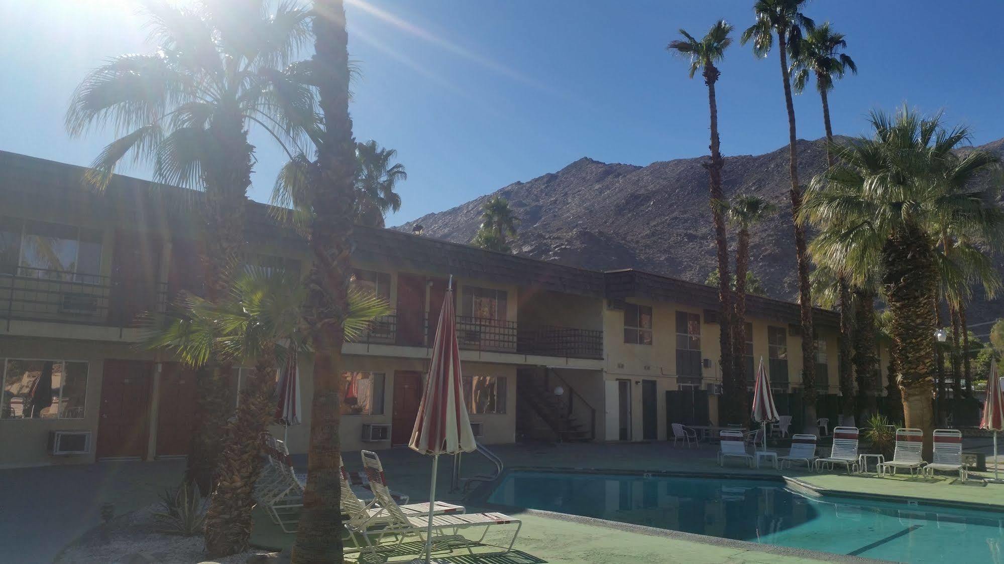 Desert Lodge Palm Springs Bagian luar foto